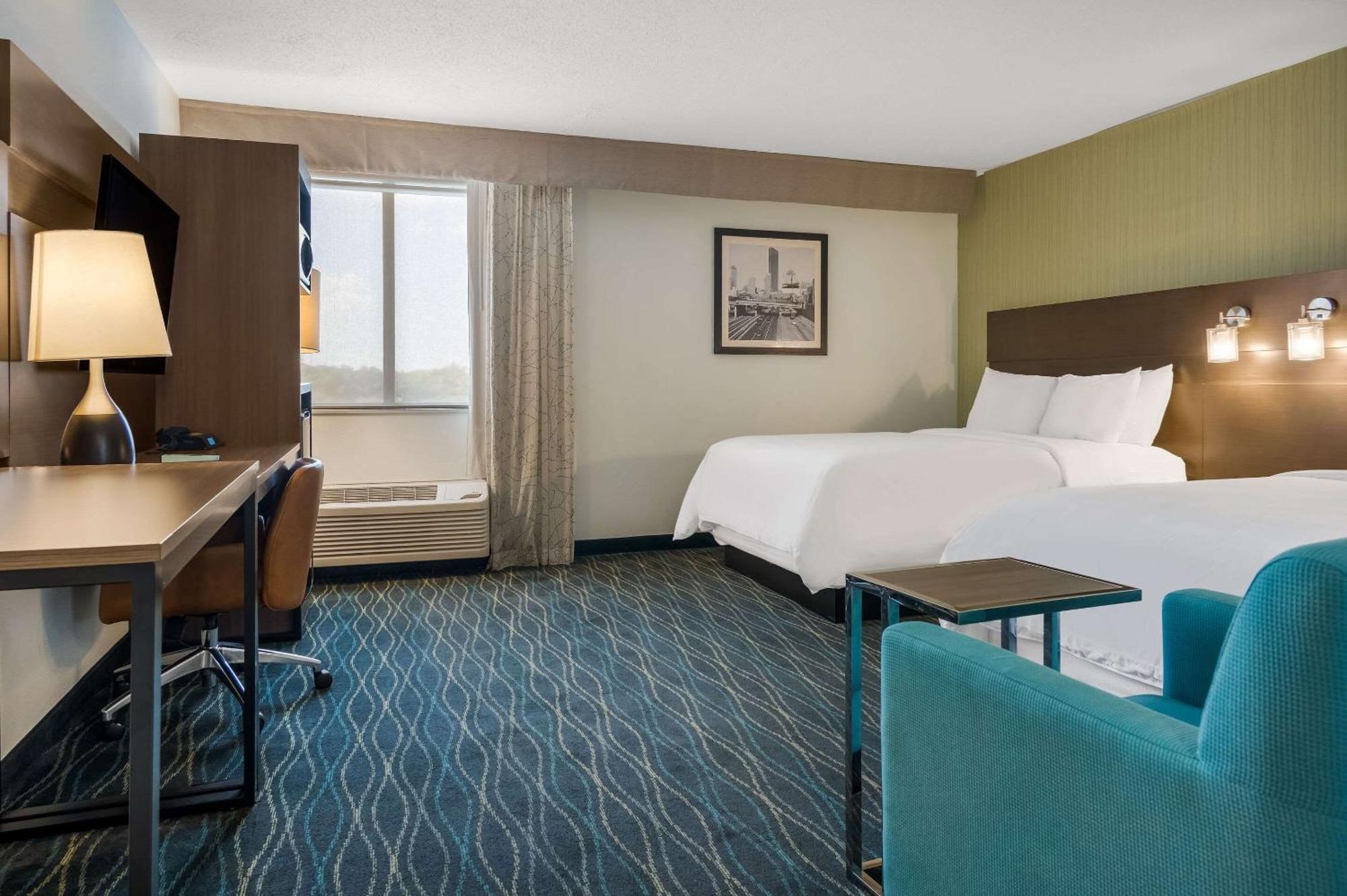 Radisson Hotel Grand Rapids Riverfront Экстерьер фото